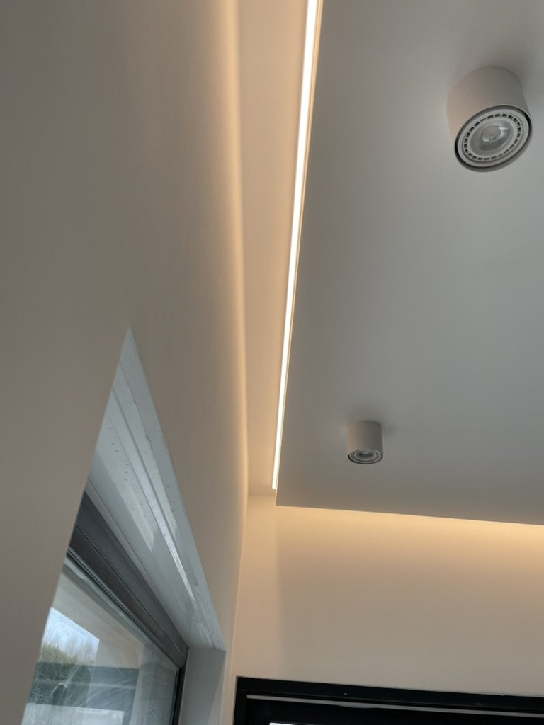 Montaż oświetlenia 12 z 20 | ElektroDaW Zaniemyśl