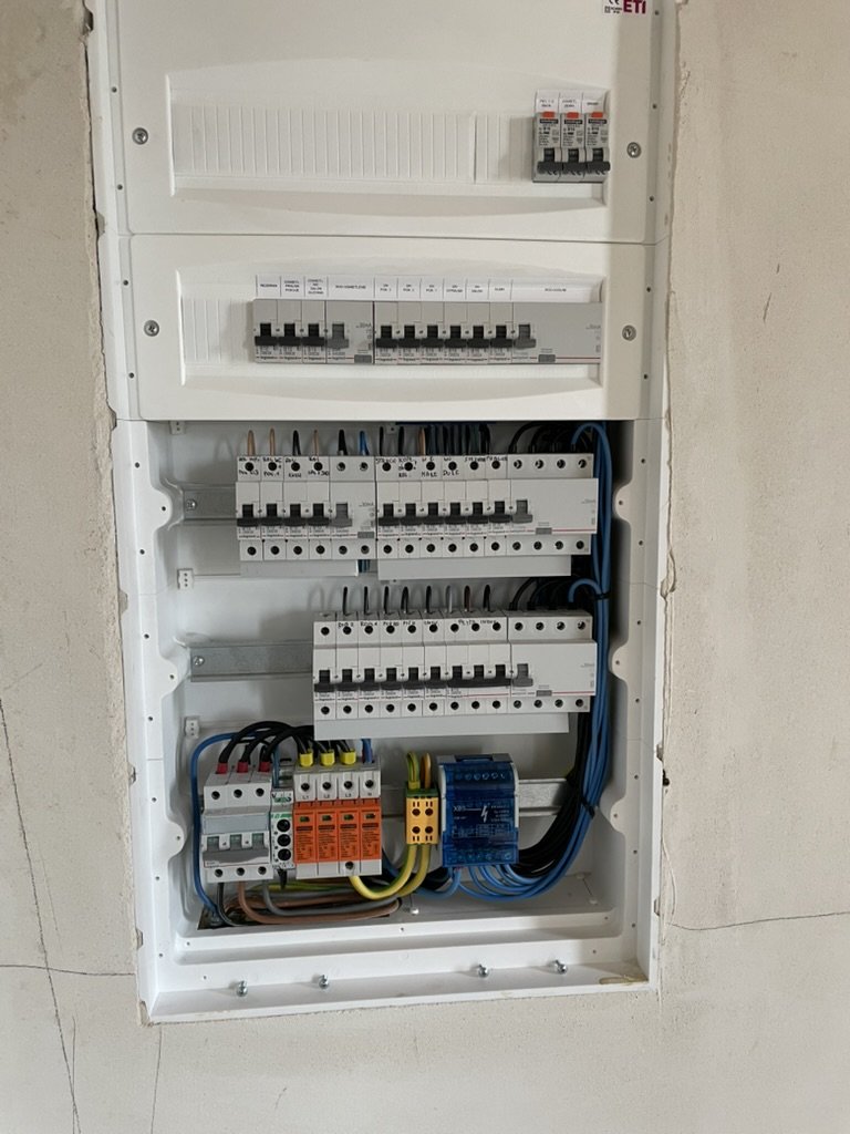 Rozdzielnice elektryczne 31 z 43 | ElektroDaW Zaniemyśl