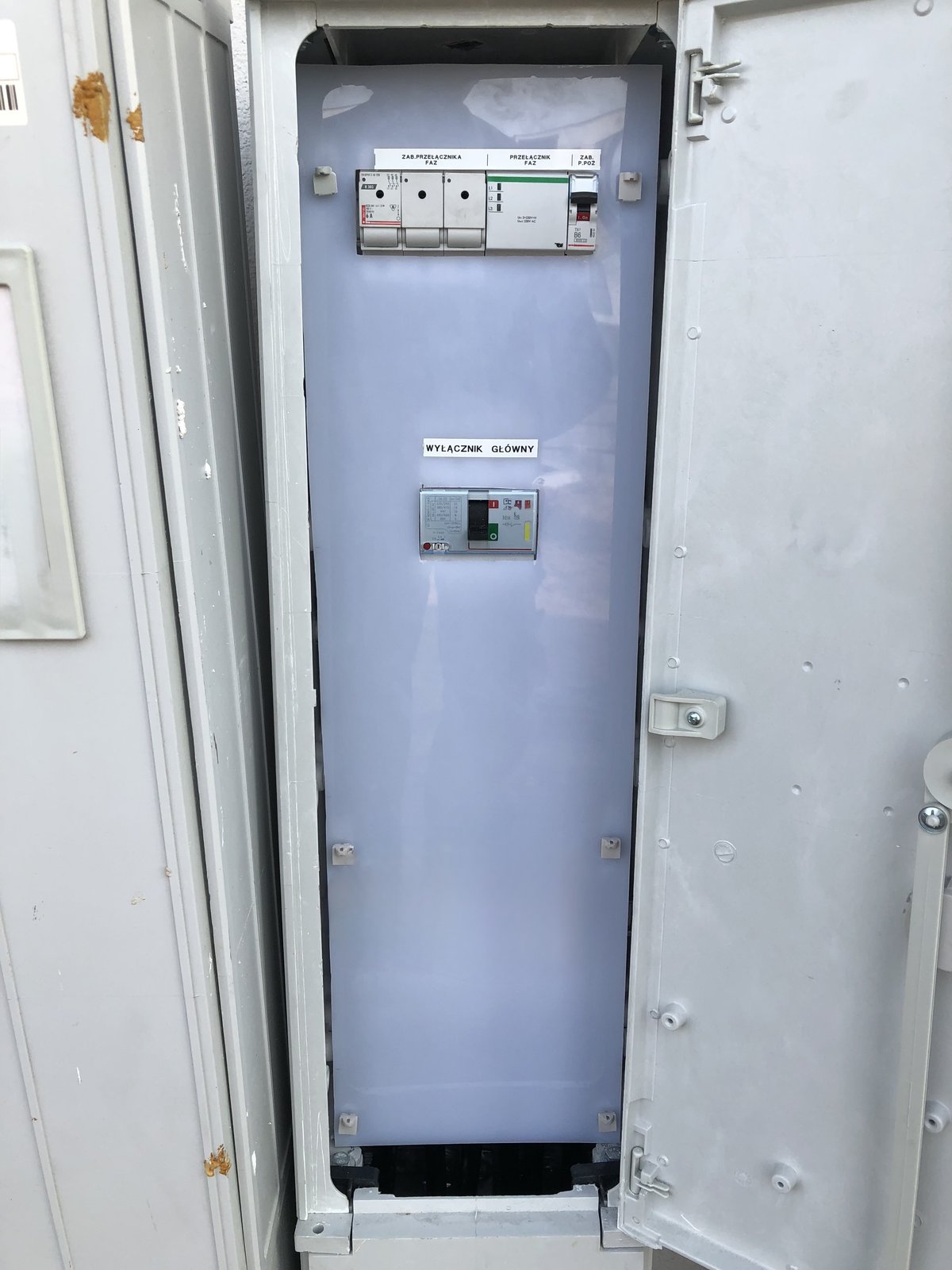Rozdzielnice elektryczne - IMG 27 z 36 | ElektroDaW Zaniemyśl