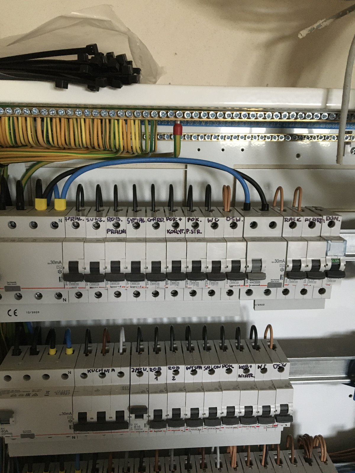 Rozdzielnice elektryczne - IMG 30 z 36 | ElektroDaW Zaniemyśl
