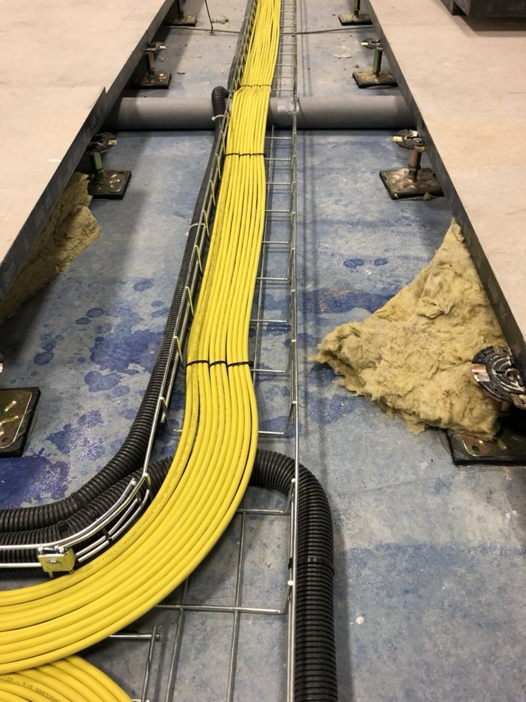 Sieć LAN i szafy Rack 17 z 21 | ElektroDaW Zaniemyśl