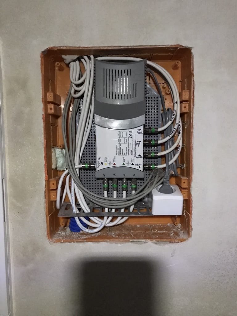 Sieć LAN i szafy Rack 4 z 21 | ElektroDaW Zaniemyśl